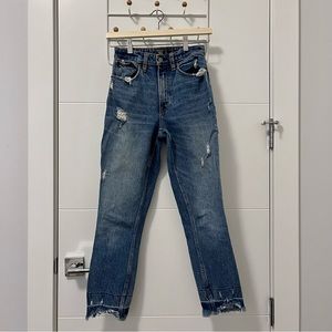 Abercrombie & Fitch High Rise Curve Love Mom Jeans Size 24